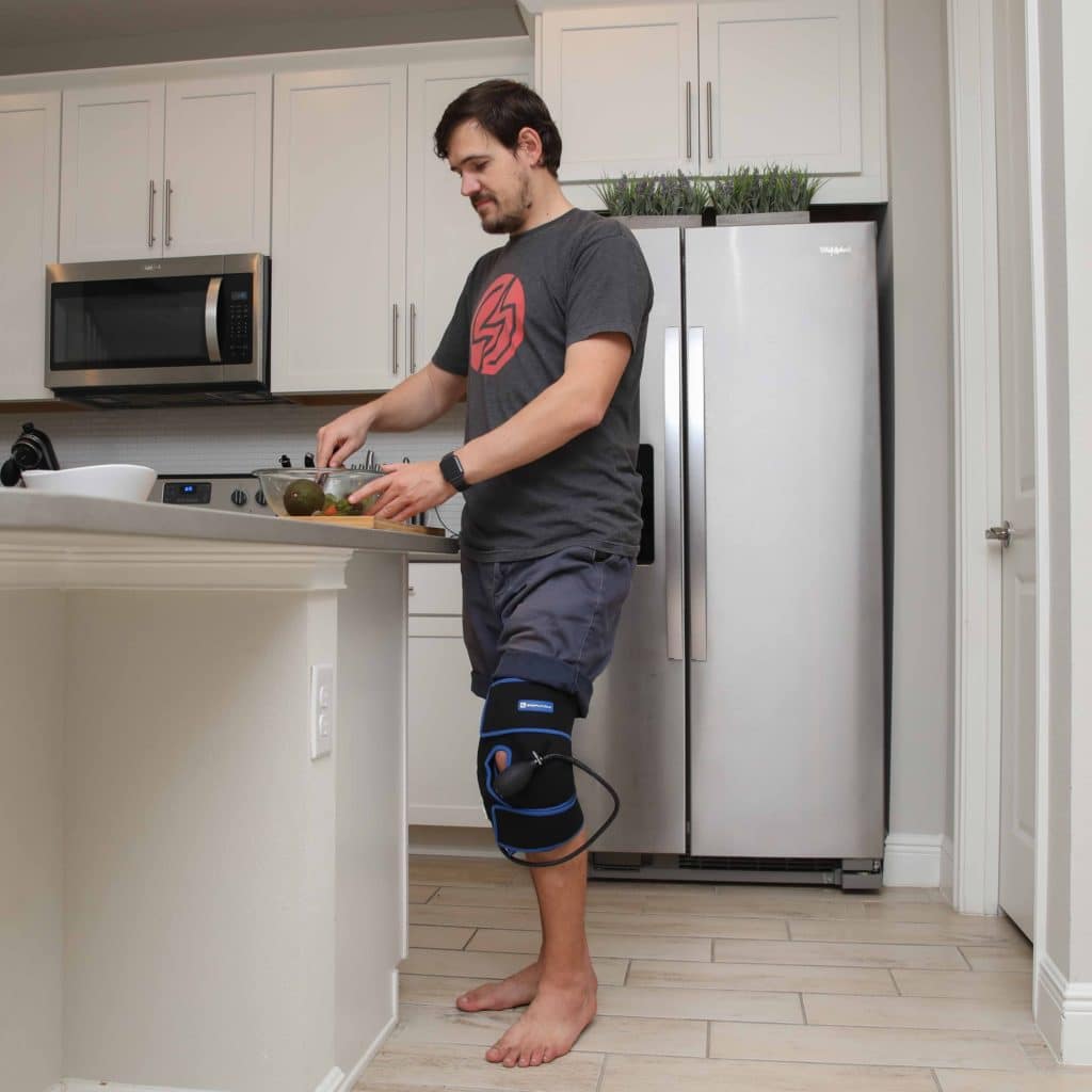 Knee Ice Wrap With Compression & 2 Ice Packs